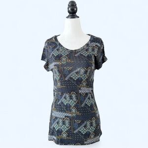 H&M Women’s Blue Green Graphic Aztec Boho Bohemian  Style Casual T-shirt Medium